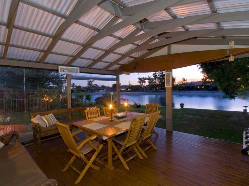 32 Parnki Parade, Palm Beach QLD 4221