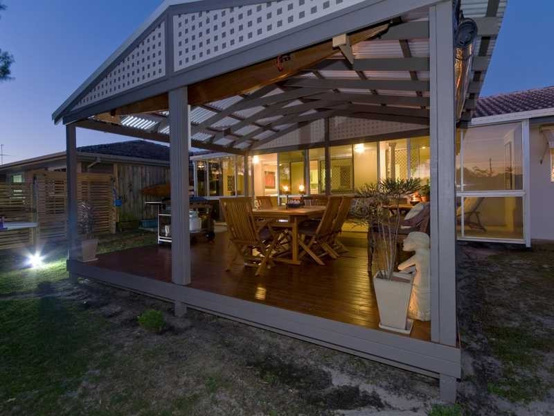 32 Parnki Parade, Palm Beach QLD 4221