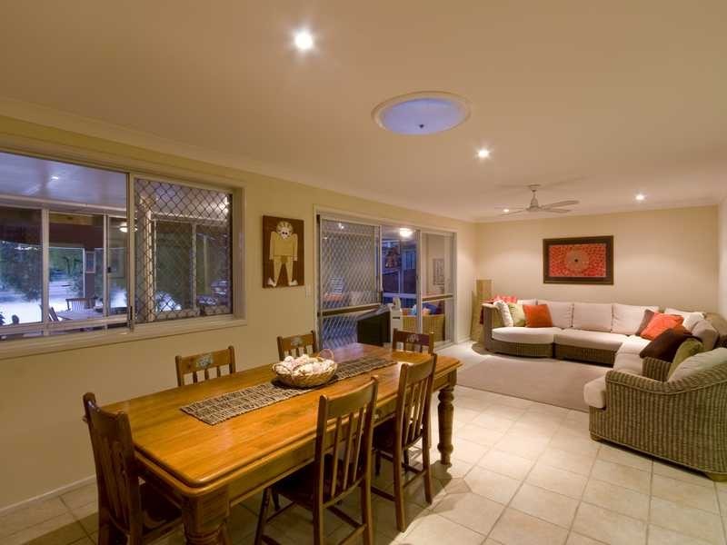 32 Parnki Parade, Palm Beach QLD 4221