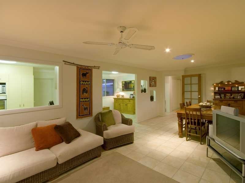 32 Parnki Parade, Palm Beach QLD 4221