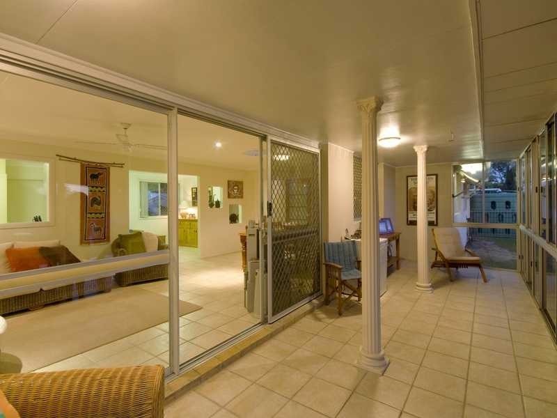 32 Parnki Parade, Palm Beach QLD 4221