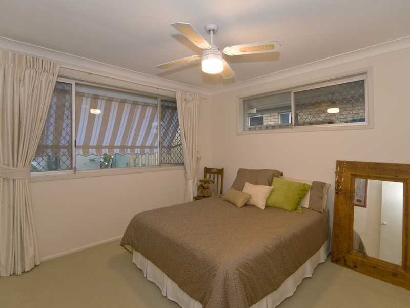 32 Parnki Parade, Palm Beach QLD 4221