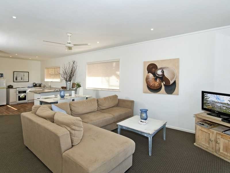 712 Pacific Parade, Currumbin QLD 4223