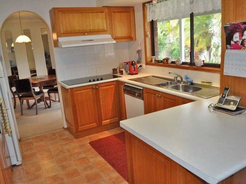 127 Murtha Drive, Elanora QLD 4221