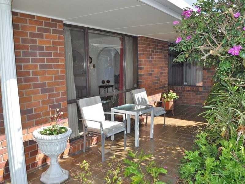 127 Murtha Drive, Elanora QLD 4221