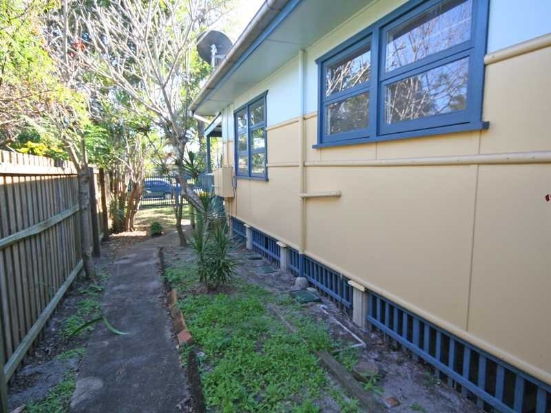 92 Palm Beach Avenue, Palm Beach QLD 4221