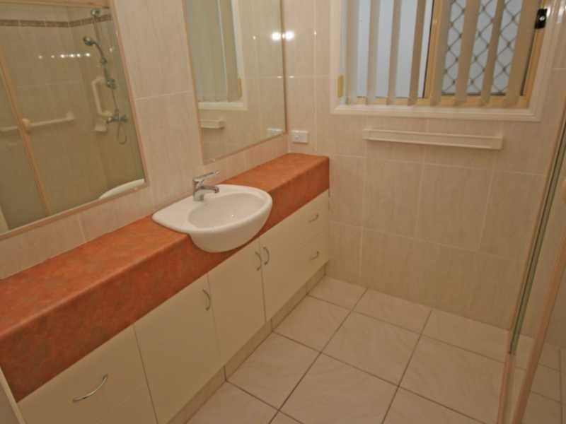 Unit 37/174 Galleon Way, Currumbin Waters QLD 4223