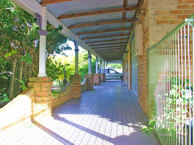 39 Whitian Drive, Carrara QLD 4211