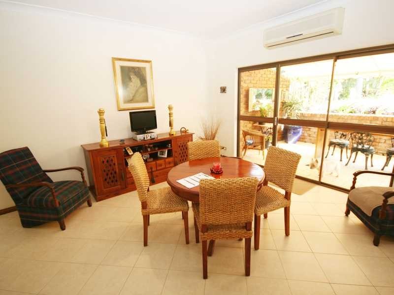 2/33 Hillcrest Avenue, Tugun QLD 4224