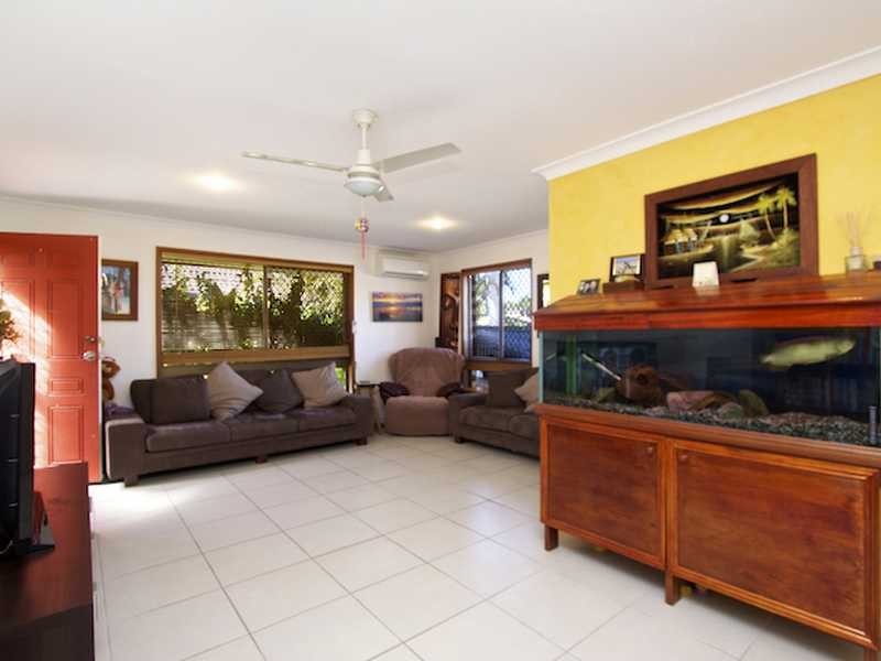 Elanora QLD 4221