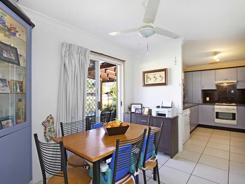 Elanora QLD 4221