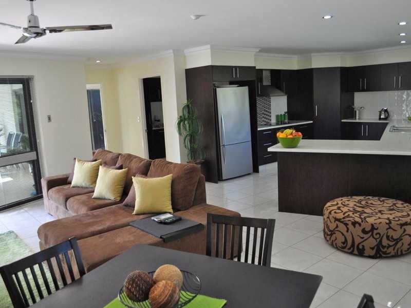 14 Benaroon Court, Tallebudgera QLD 4228