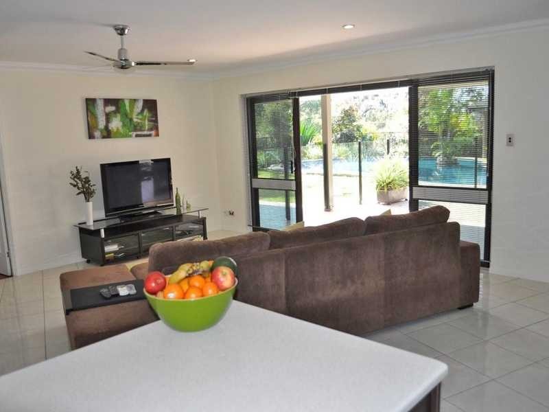 14 Benaroon Court, Tallebudgera QLD 4228