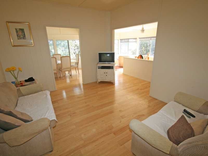 12 Duringan Street, Currumbin QLD 4223