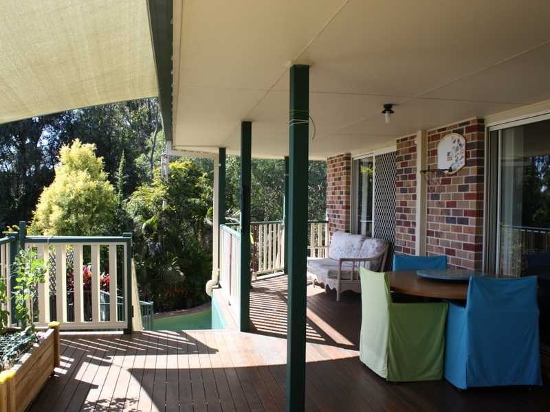 18 Hibertia Avenue, Elanora QLD 4221