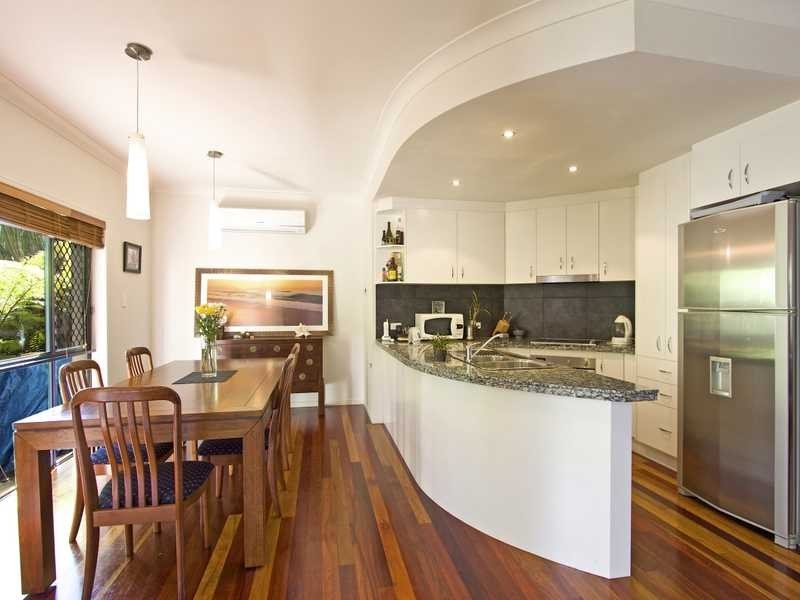 2/65 Fifth Avenue, Palm Beach QLD 4221