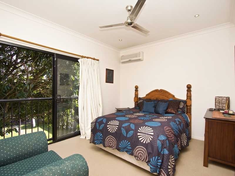 2/65 Fifth Avenue, Palm Beach QLD 4221