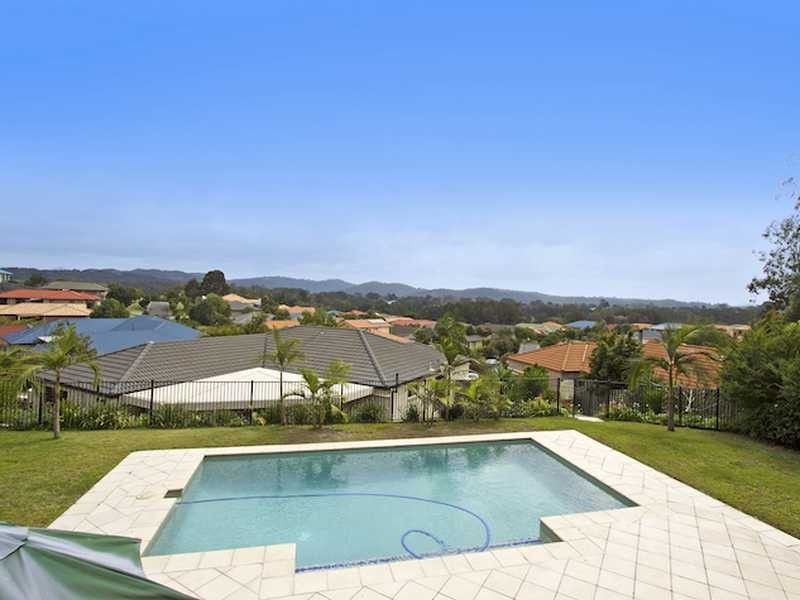 59 Tipuana Drive, Elanora QLD 4221