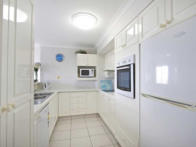 13/4 Twenty Fifth Avenue, Palm Beach QLD 4221