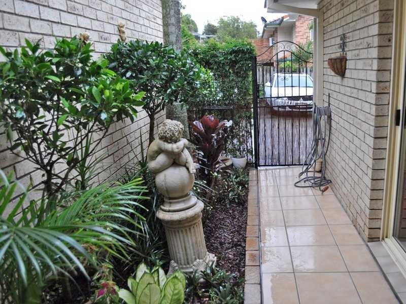 6/7 Cupania Place, Elanora QLD 4221