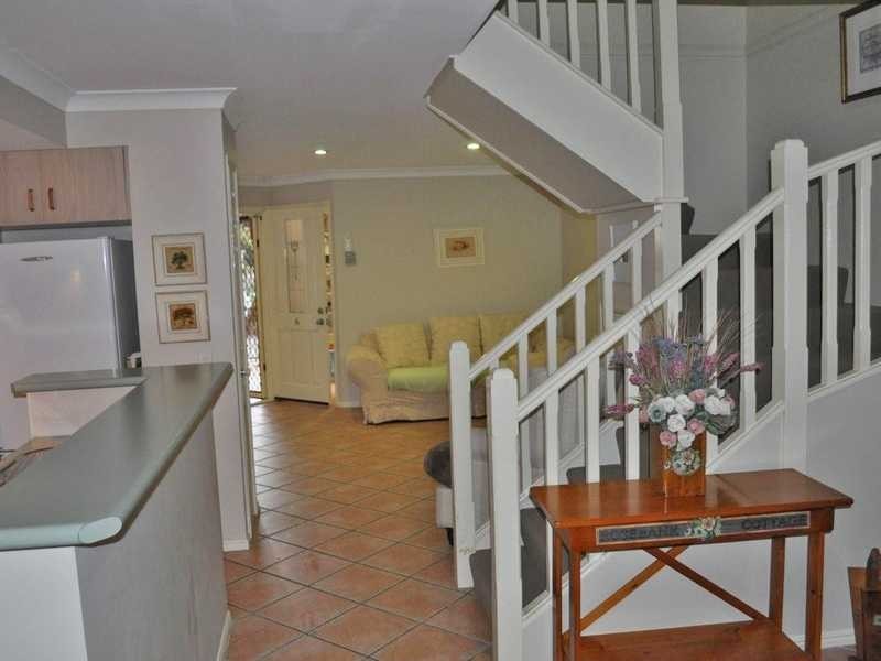 6/7 Cupania Place, Elanora QLD 4221