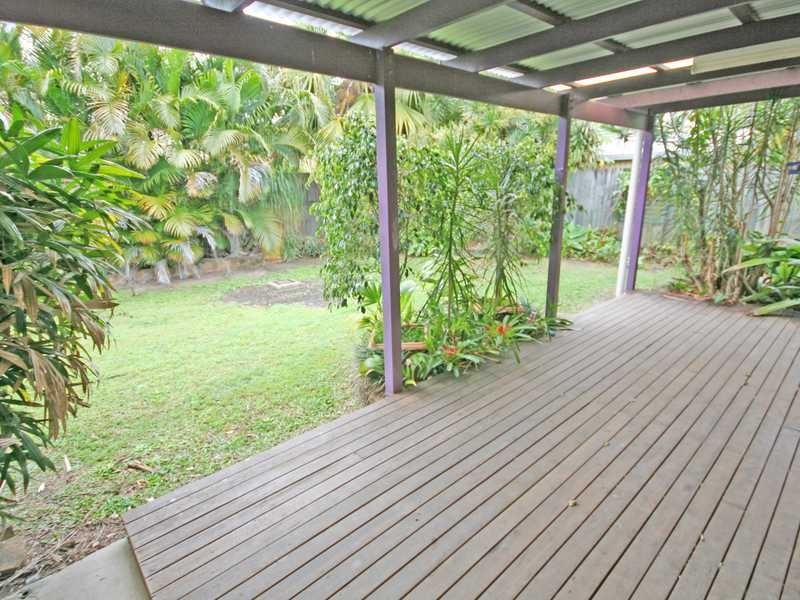 15 Bali Avenue, Palm Beach QLD 4221