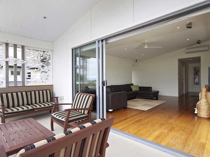 824 Pacific Parade, Currumbin QLD 4223