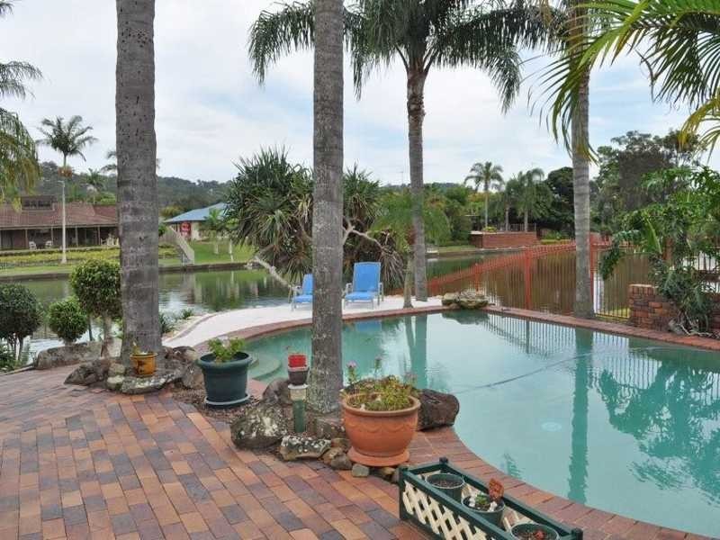 8 Chauvel Court, Currumbin Waters QLD 4223