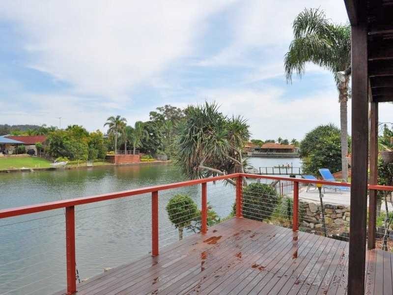 8 Chauvel Court, Currumbin Waters QLD 4223