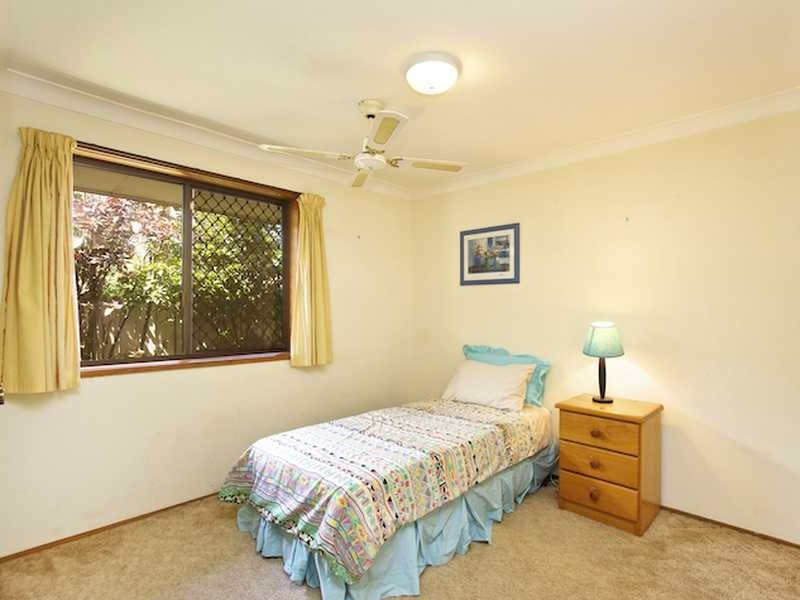 29 Mallawa Drive, Palm Beach QLD 4221