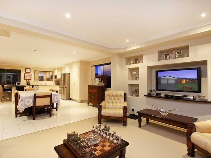 7 Biota Court, Palm Beach QLD 4221