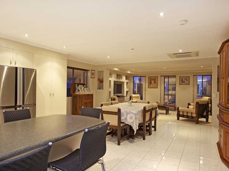 7 Biota Court, Palm Beach QLD 4221