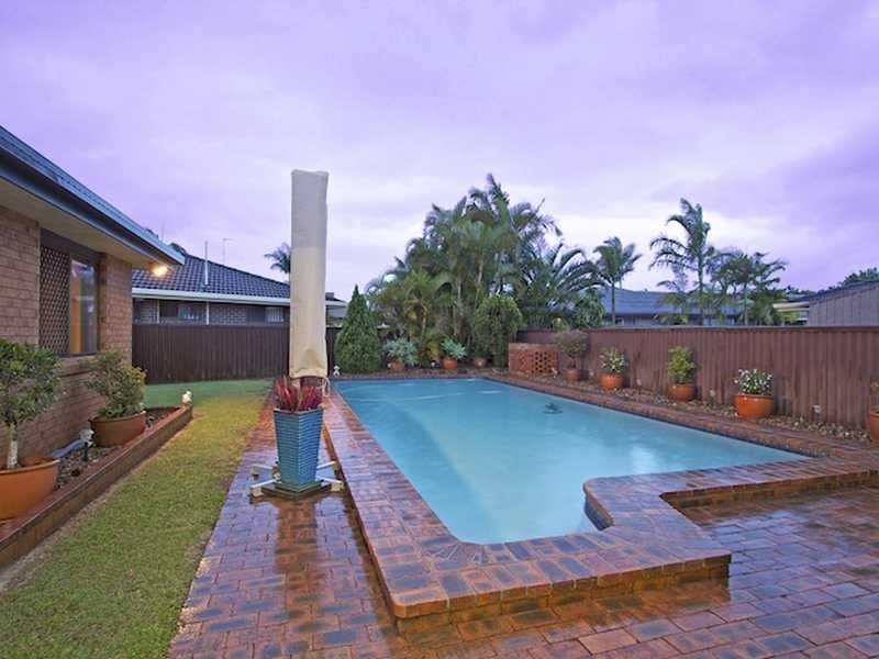 7 Biota Court, Palm Beach QLD 4221