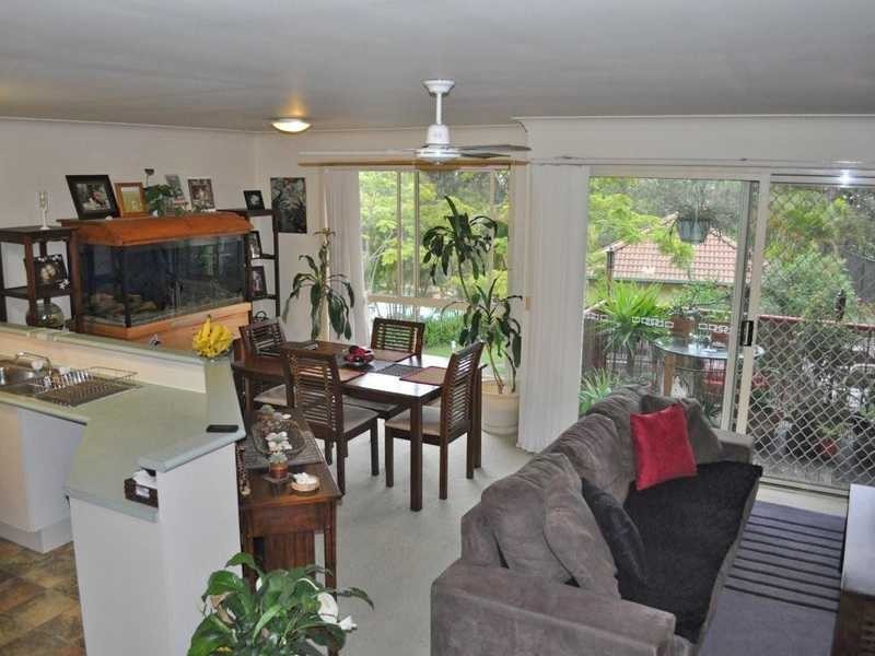 6/31 Simpsons Road, Elanora QLD 4221