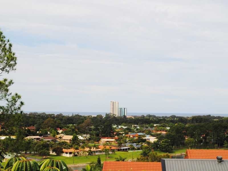 20 Jandakot Court, Elanora QLD 4221