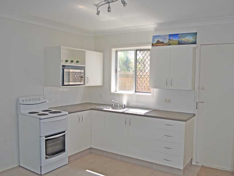 Unit 4/58 Sarawak Avenue, Palm Beach QLD 4221