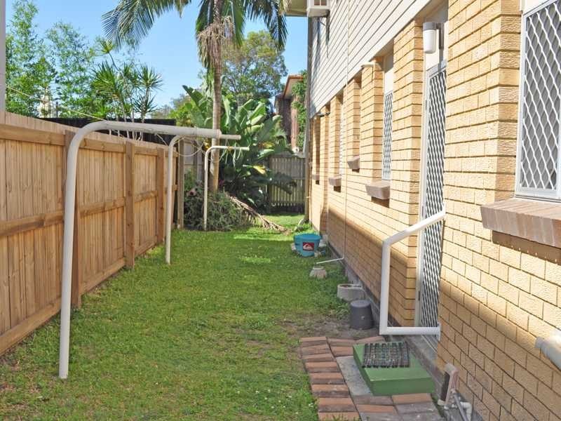 Unit 4/58 Sarawak Avenue, Palm Beach QLD 4221