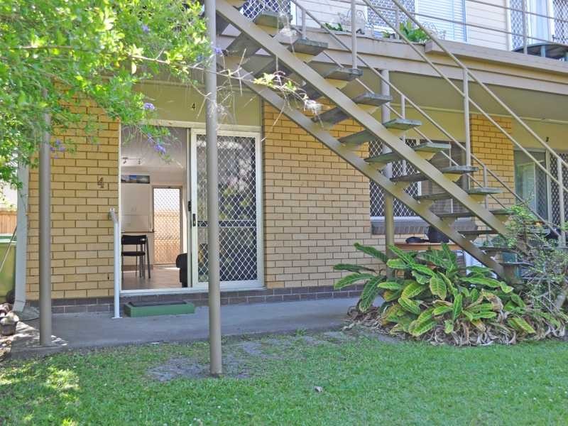 Unit 4/58 Sarawak Avenue, Palm Beach QLD 4221