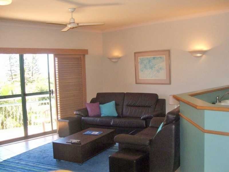 33 Currumbin Sands, Palm Beach QLD 4221