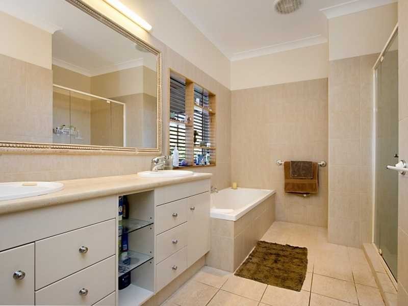 810 Pacific Parade, Currumbin QLD 4223