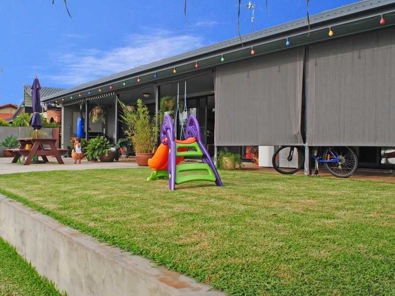 94 Melaleuca Drive, Palm Beach QLD 4221