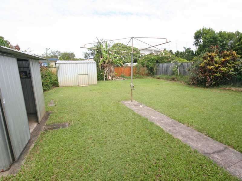 59 Laguna Avenue, Palm Beach QLD 4221