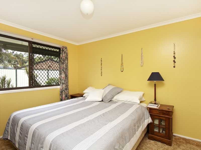 1 Seabrook Street, Elanora QLD 4221