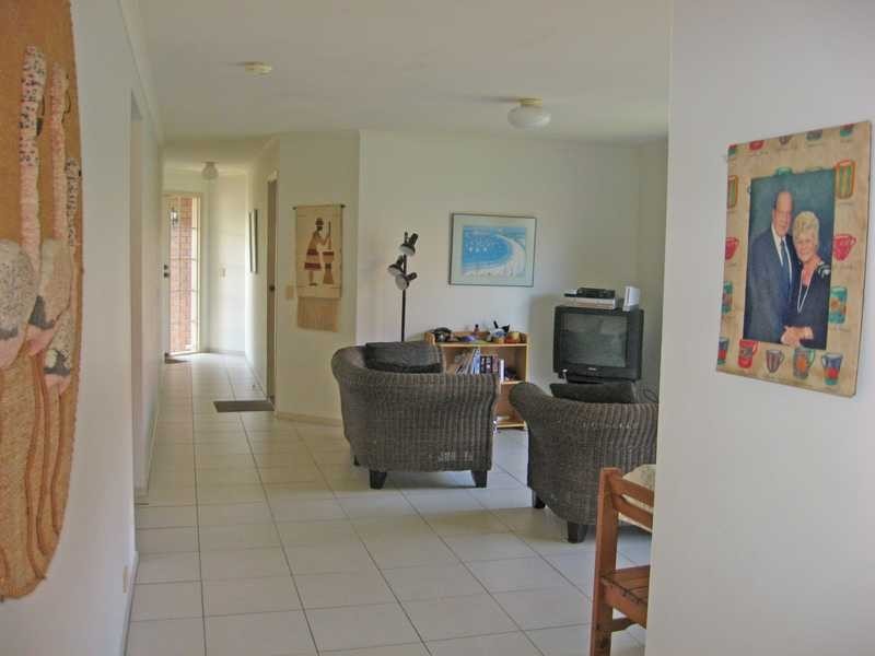 43 Waterdown Drive, Elanora QLD 4221