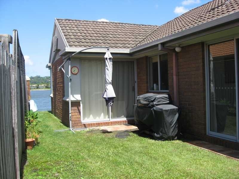 43 Waterdown Drive, Elanora QLD 4221