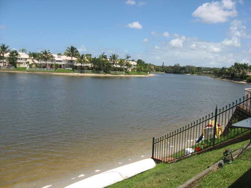 43 Waterdown Drive, Elanora QLD 4221