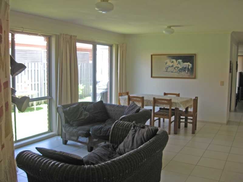 43 Waterdown Drive, Elanora QLD 4221