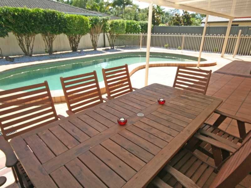 225 Mallawa Drive, Palm Beach QLD 4221