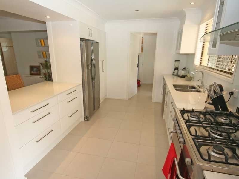 225 Mallawa Drive, Palm Beach QLD 4221