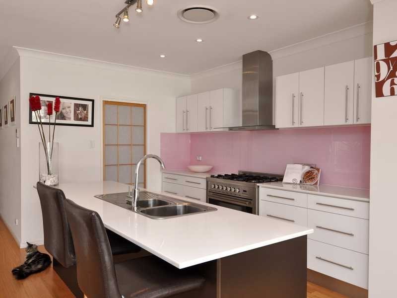 34 Twenty Fourth Avenue, Palm Beach QLD 4221